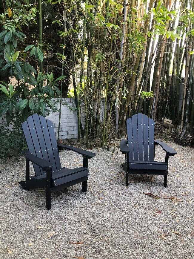 Front patio - 11452 Riverside Dr