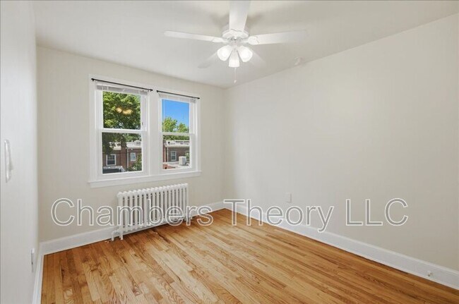 Foto del edificio - 2230 Observatory Pl NW