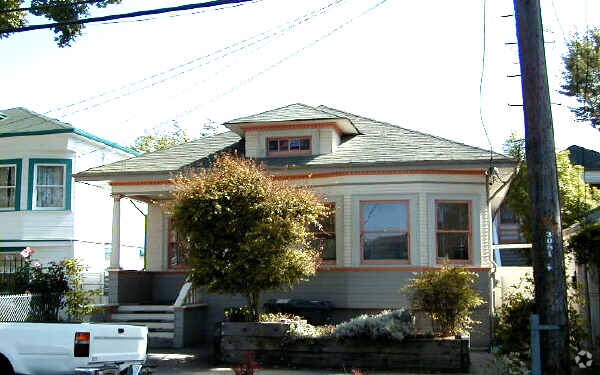 Building Photo - 938 Bancroft Way