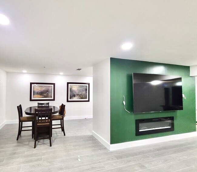 Foto del edificio - 132 NW 78th Ter