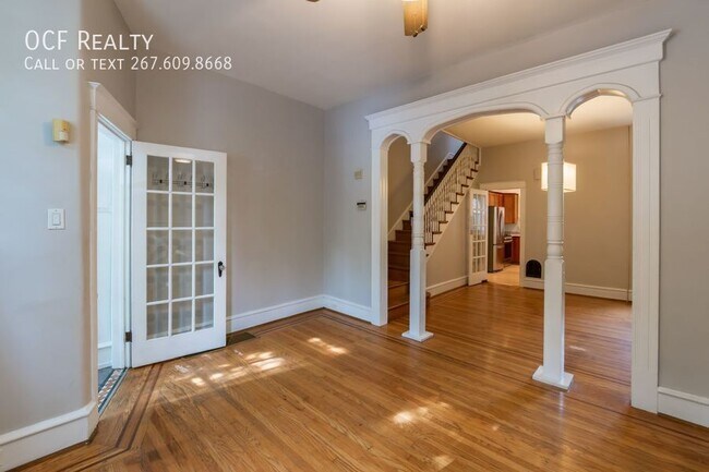 Building Photo - 1221 Marlborough St