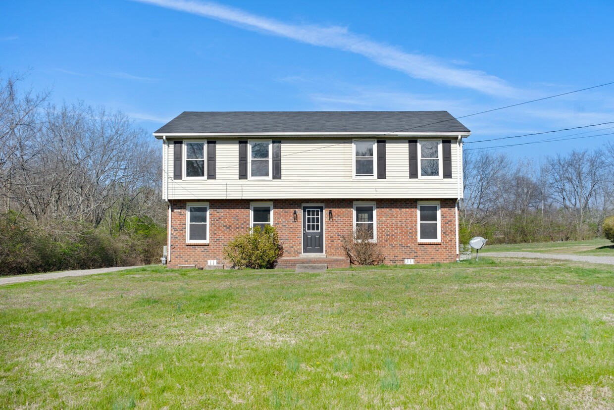 Primary Photo - 179 Anderson Ln