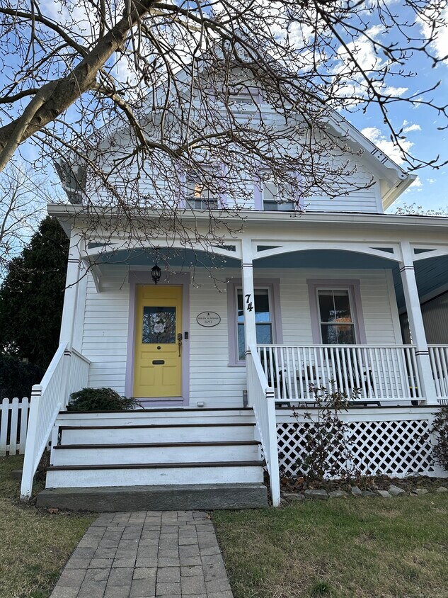 Primary Photo - 74 Ramsdell St