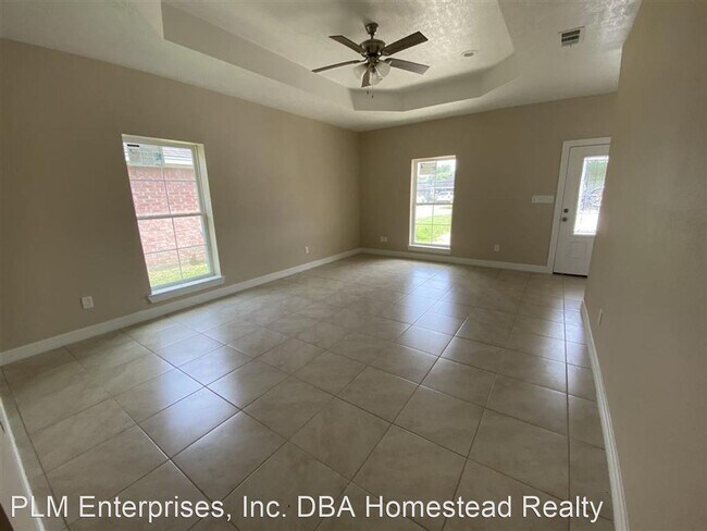 Building Photo - 3 br, 2 bath House - 412 N 4th St