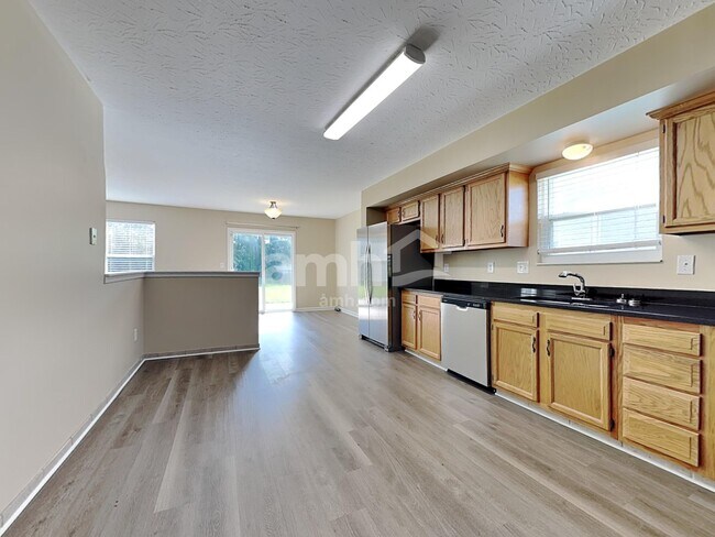 Foto del edificio - 5974 Marsh Cir