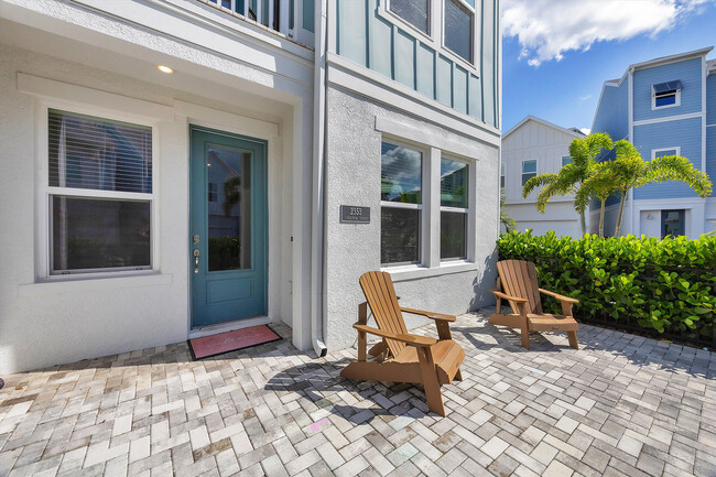 Photo - 2353 Lindstrom St Townhome