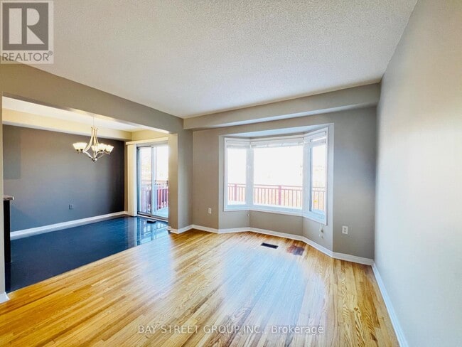 Building Photo - 63 Royal Chapin Crescent