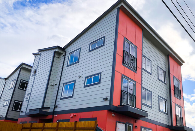 Building Photo - 3715 McKinley Ave
