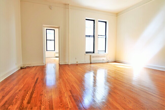 Foto del edificio - 138 W 92nd St