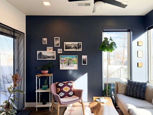 Foto del edificio - 1898 S Bannock St