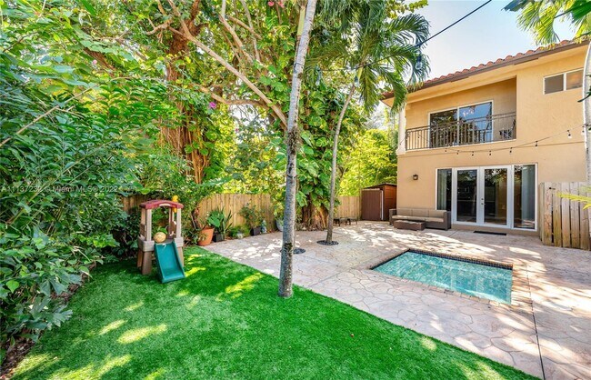 Foto del edificio - 2921 SW 30th Ct