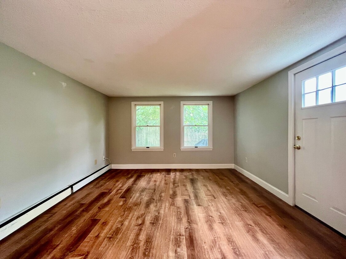 1 Longs Ct Unit 3, Amesbury, MA 01913 Room for Rent in Amesbury, MA