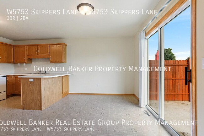Building Photo - W5753 Skippers Ln