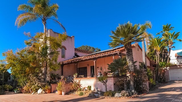 Building Photo - 118 Via De La Valle