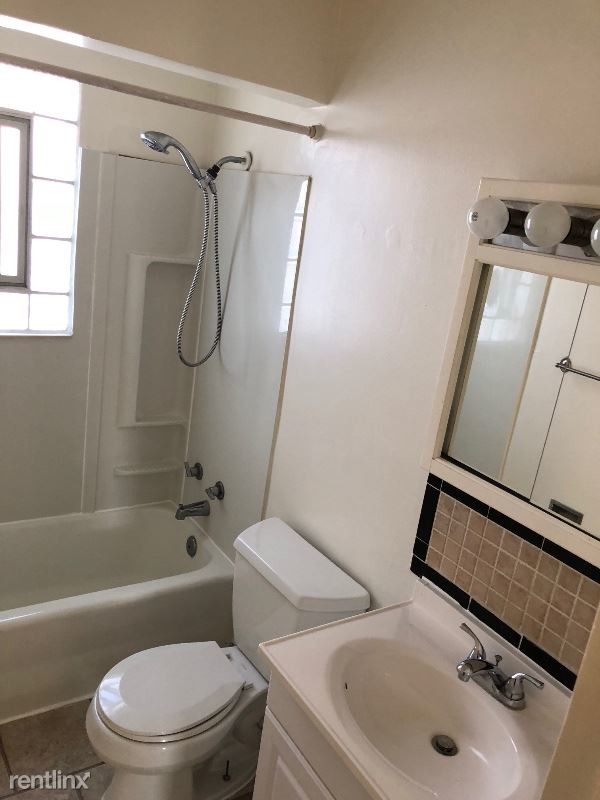 Foto del edificio - 3293 7th St