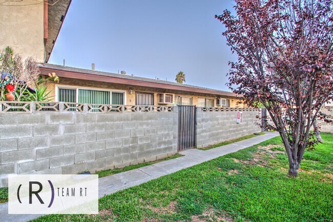 Building Photo - 1234 W Rosewood Ct