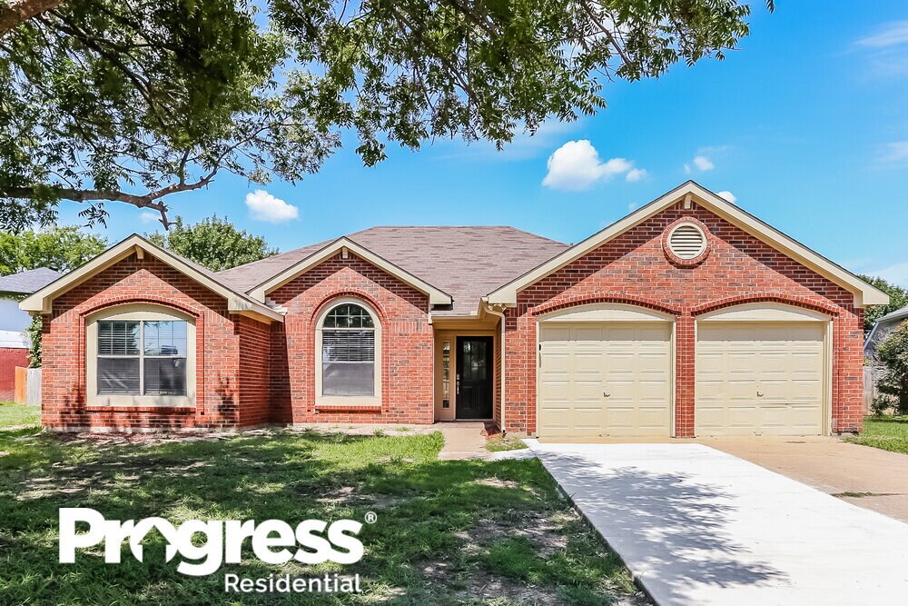 2301 Weyborn Dr, Arlington, TX 76018 House Rental in Arlington, TX