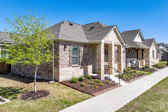 Building Photo - Avilla Springs