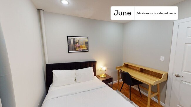 Foto del edificio - Room in Shared 3 bed/1 bath home