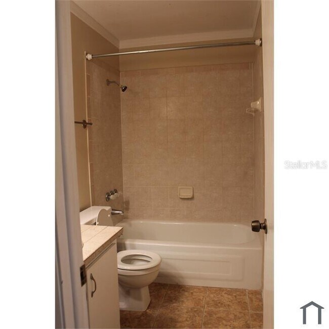 Foto del edificio - 8605 Champlain Ct