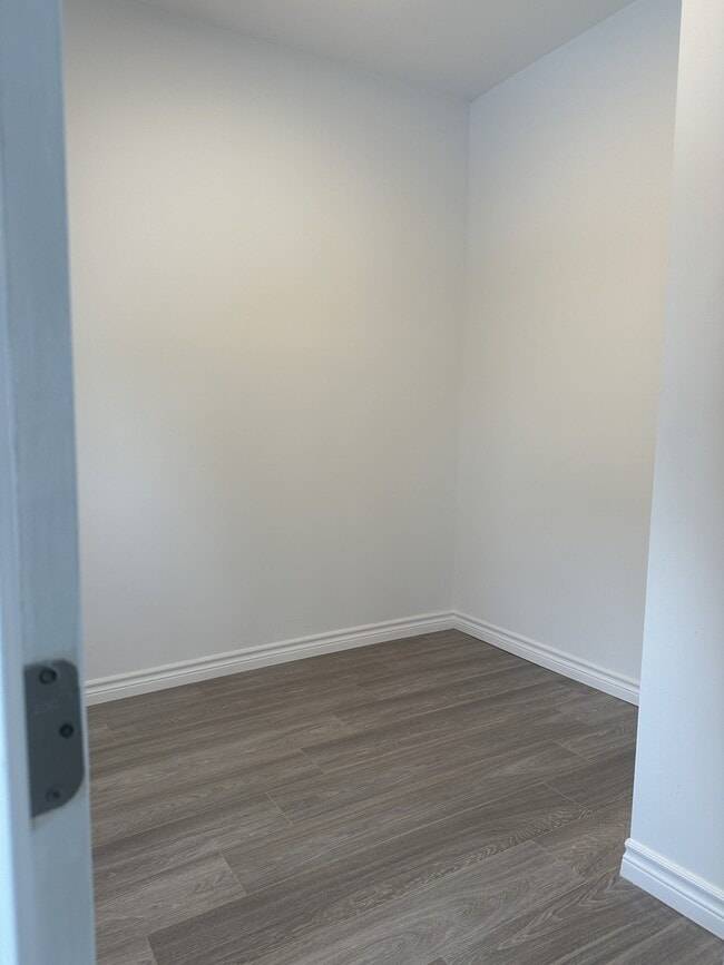 Building Photo - 97 Carleton St