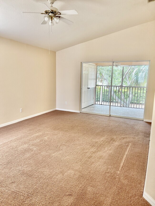 Building Photo - For Rent in Bonita Springs