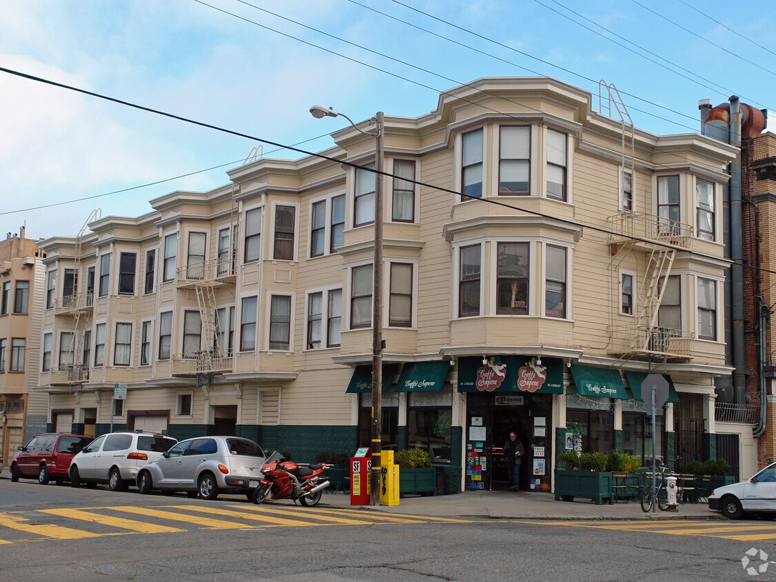 Primary Photo - 786-790 Lombard St