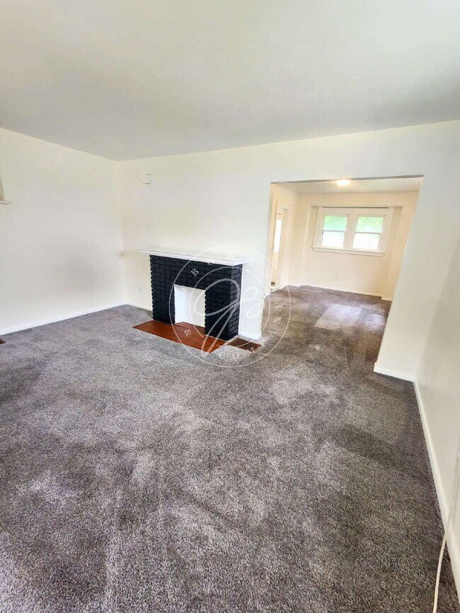 Foto del edificio - Spacious 3-Bedroom Home in West Toledo