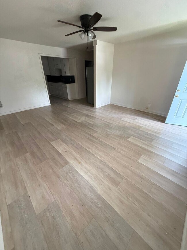 Foto del edificio - 4450 Dallas Ave