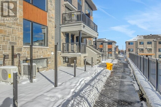 Building Photo - 401 Glenroy Gilbert Dr