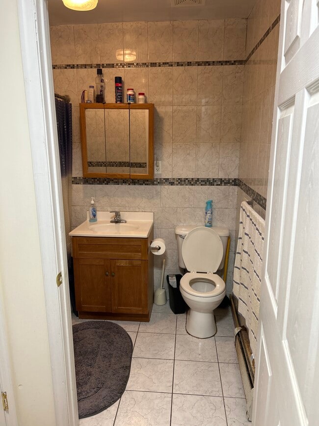 Bathroom - 360 Linden St