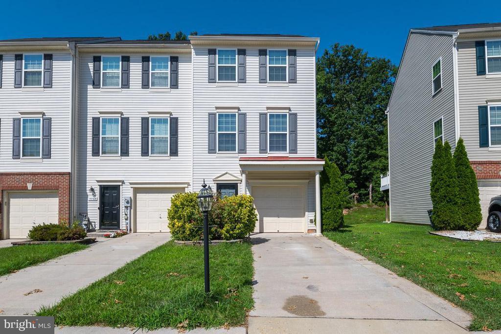 Foto principal - 7706 Timbercross Ln