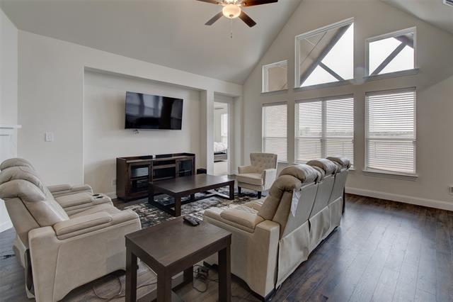 Foto del edificio - 4031 Yellow Jasmine Ln