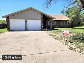 Building Photo - 108 King Johns Pl