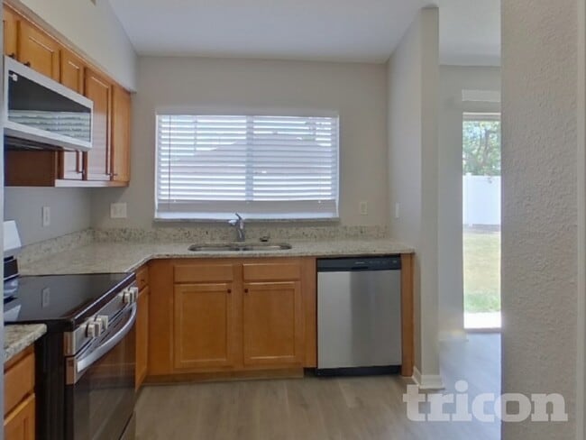 Building Photo - 1212 Alpine Lake Dr