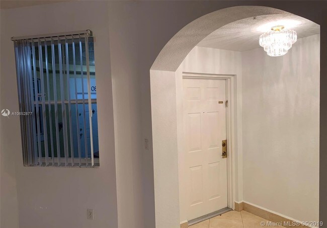 Foto del edificio - 8964 W Flagler St