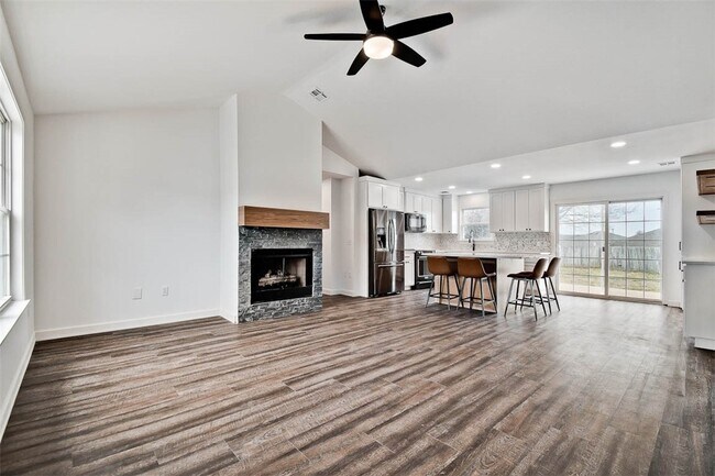 Foto del edificio - 902 SW Hopi Cir