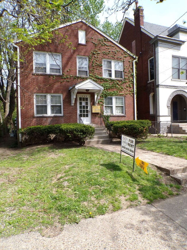Building Photo - Charming 1 bed, 1 bath apartment in old louisville.