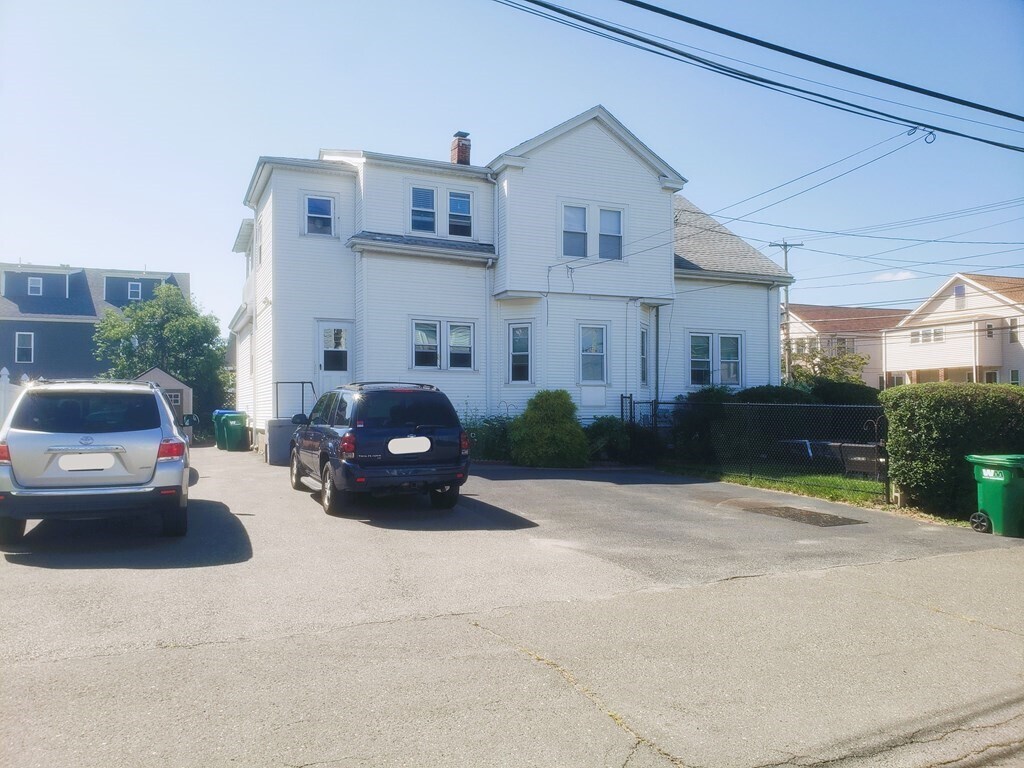 Primary Photo - 359 Riverside Ave