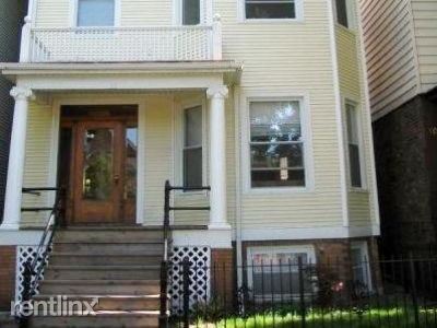 Building Photo - 1029 W Wolfram St