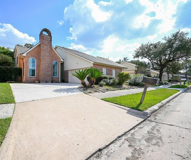 Foto del edificio - 12219 Gladewick Dr