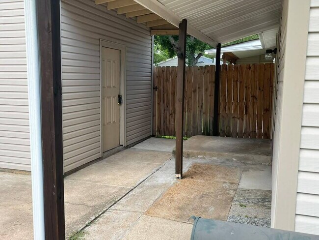 Foto del edificio - "Spacious 3 Bedroom/2 Bath Home in Florissant!"  Available for Move-In on 8/15/2026