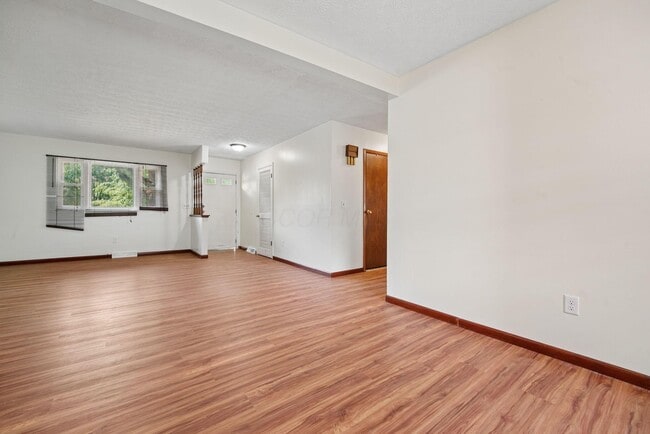 Building Photo - 1806 Balsamridge Rd