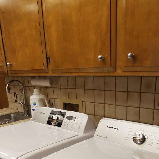 Laundry Room - 18450 N Shore Dr