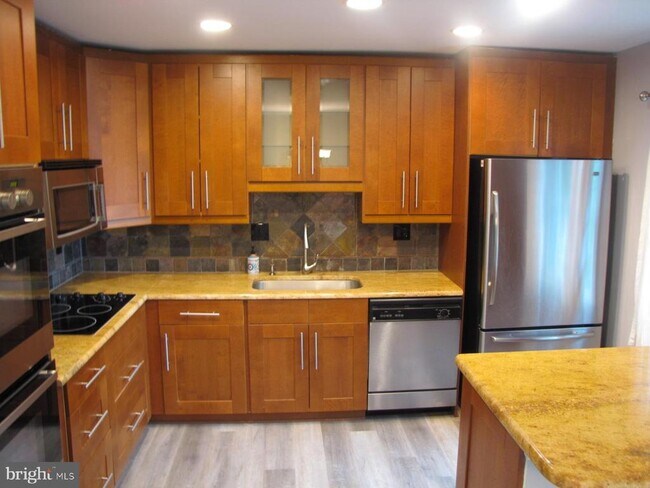 Building Photo - 3354 Contessa Ct
