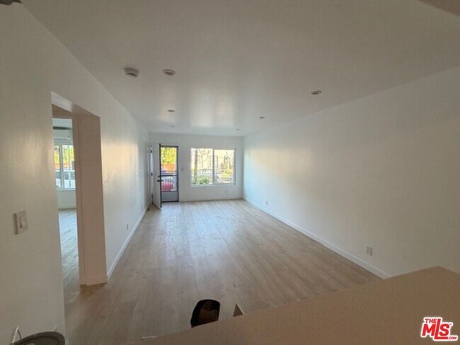 Foto del edificio - 2106 Pisani Pl