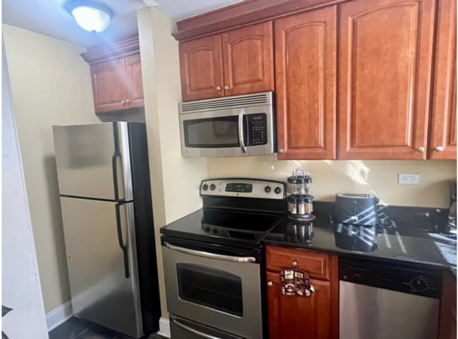 Historic High Rise Condo - Historic High Rise Condo