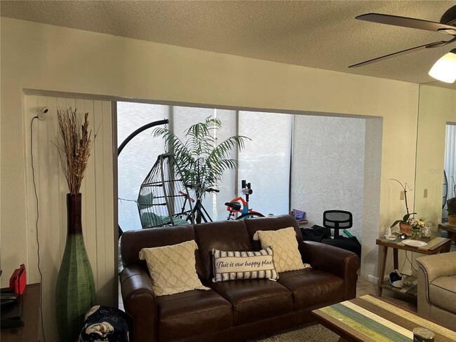 Building Photo - 5617 Ashton Lake Dr