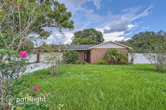 Primary Photo - 614 E Wheeler Road, Seffner, FL, 33584