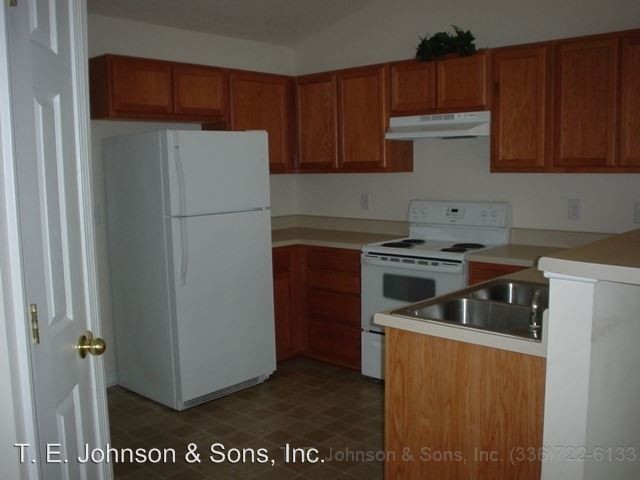 Building Photo - 3 br, 2 bath House - 3816 Heather View Lane